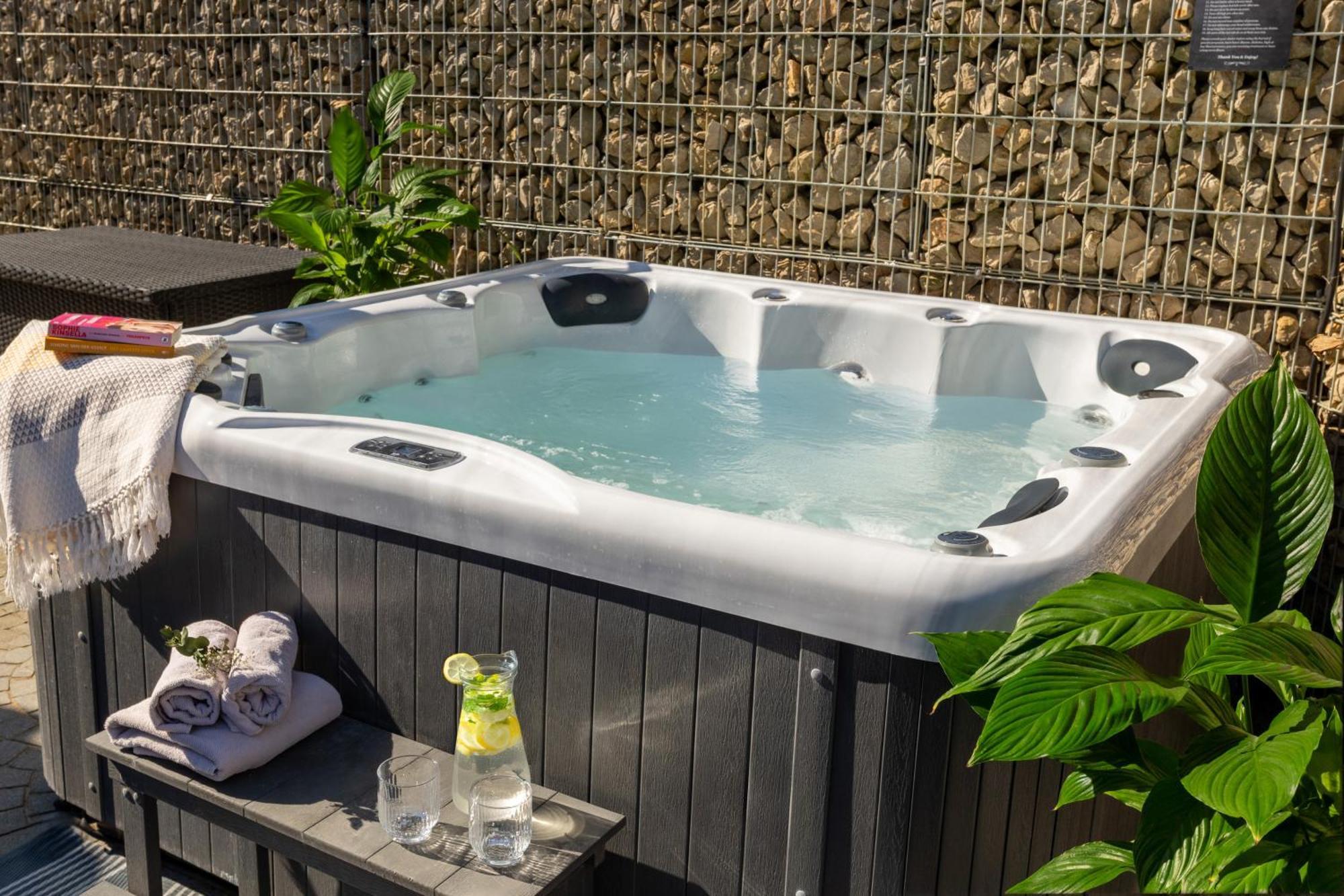 Spacious Home Sauna Hot Tub Pool Patio Bbq Hohenfels-Essingen Luaran gambar